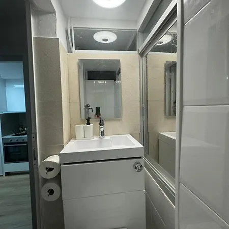 Cosy Private Bathroom